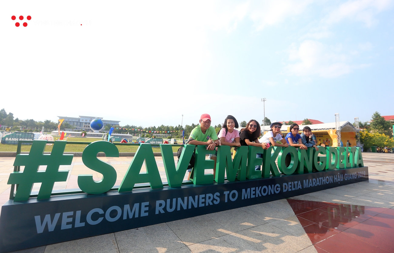 Dàn đại sứ Mekong Delta Marathon 2019 gây chú ý tại Expo sự kiện